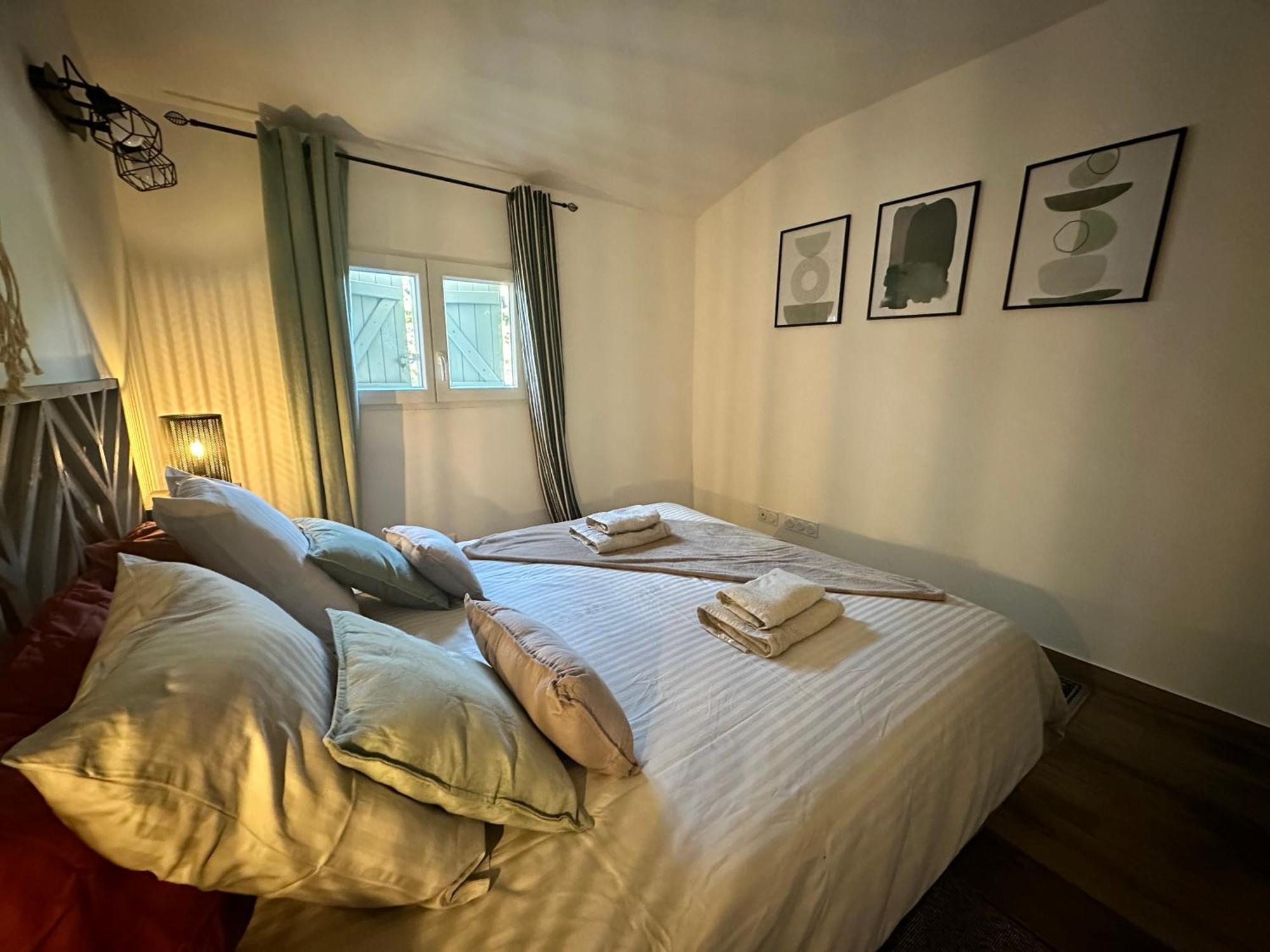 Maisonnette Du Mas Vert Montaren-et-Saint-Mediers Bagian luar foto